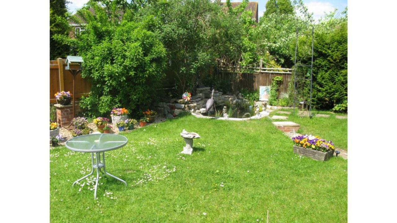 Camelot Retreat - Tor View Bed & Breakfast Glastonbury Bagian luar foto