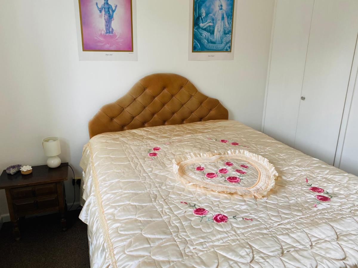 Camelot Retreat - Tor View Bed & Breakfast Glastonbury Bagian luar foto