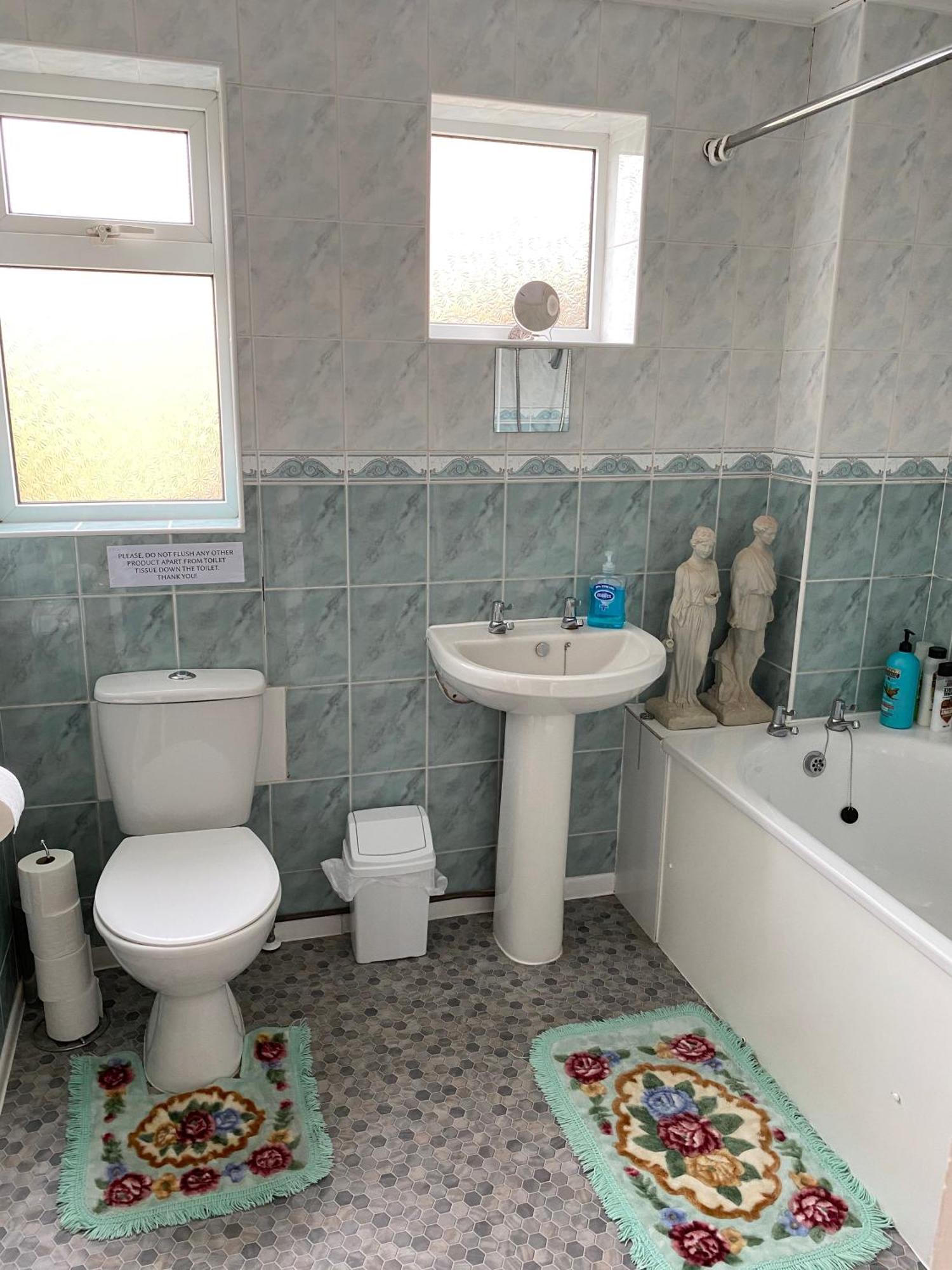 Camelot Retreat - Tor View Bed & Breakfast Glastonbury Ruang foto