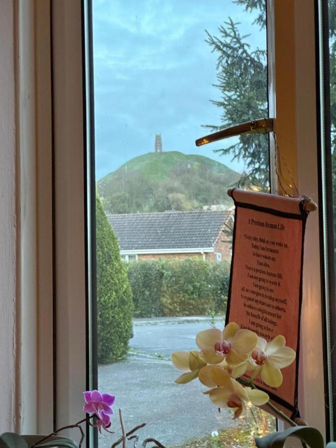 Camelot Retreat - Tor View Bed & Breakfast Glastonbury Bagian luar foto